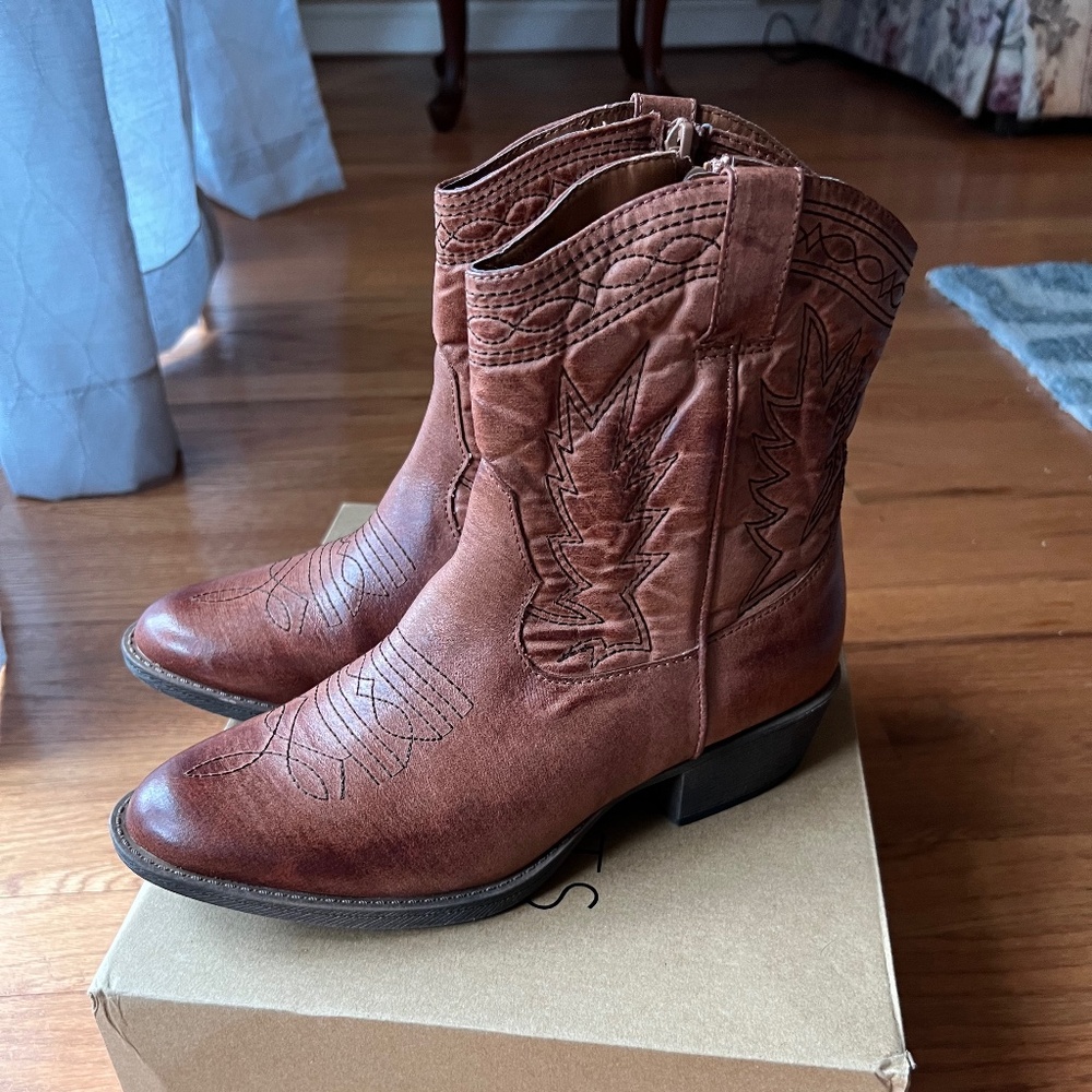 Coconuts By Matisse Boots - image 1